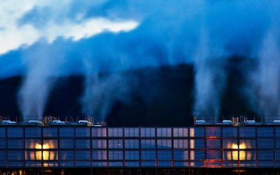 LA INTELIGENCIA ARTIFICIAL SE BEBE MILES DE MILLONES DE LITROS DE AGUA